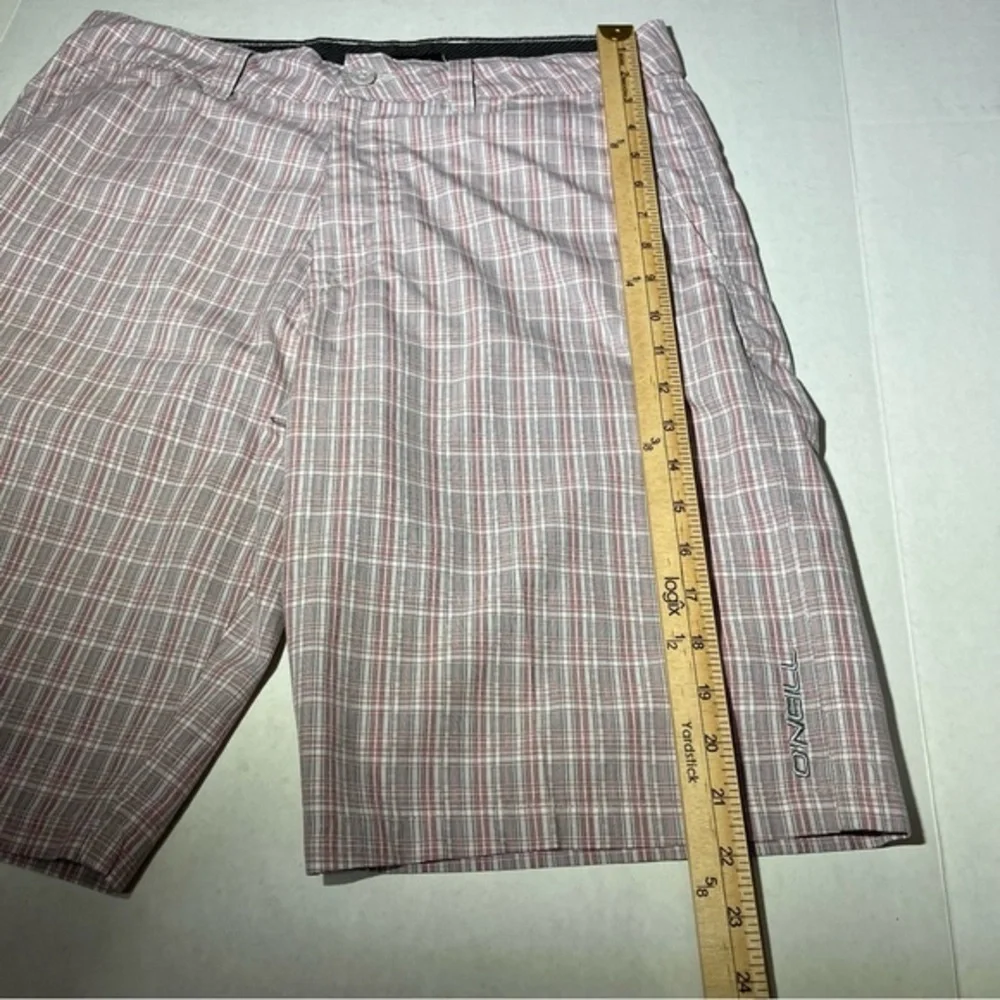 O’Neill Casual Flat Front Plaid Shorts‎ Size 32